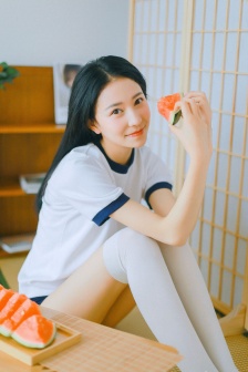 潜入女搜查官在看电影